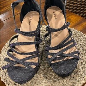 Torrid Strappy & sparkle wedge Size 13 WW